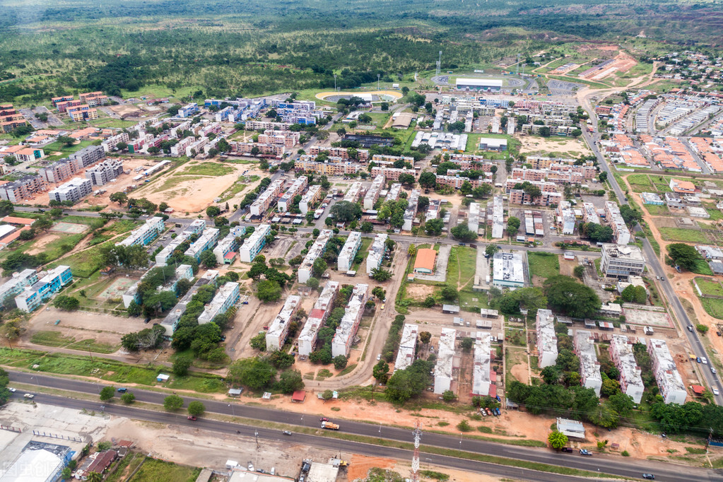 委内瑞拉石油储量高为什么产量少,委内瑞拉石油最多为什么最穷