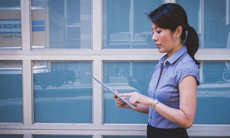 同事挑衅你如何高情商应对,跟同事吵完架还想挑衅要怎么处理