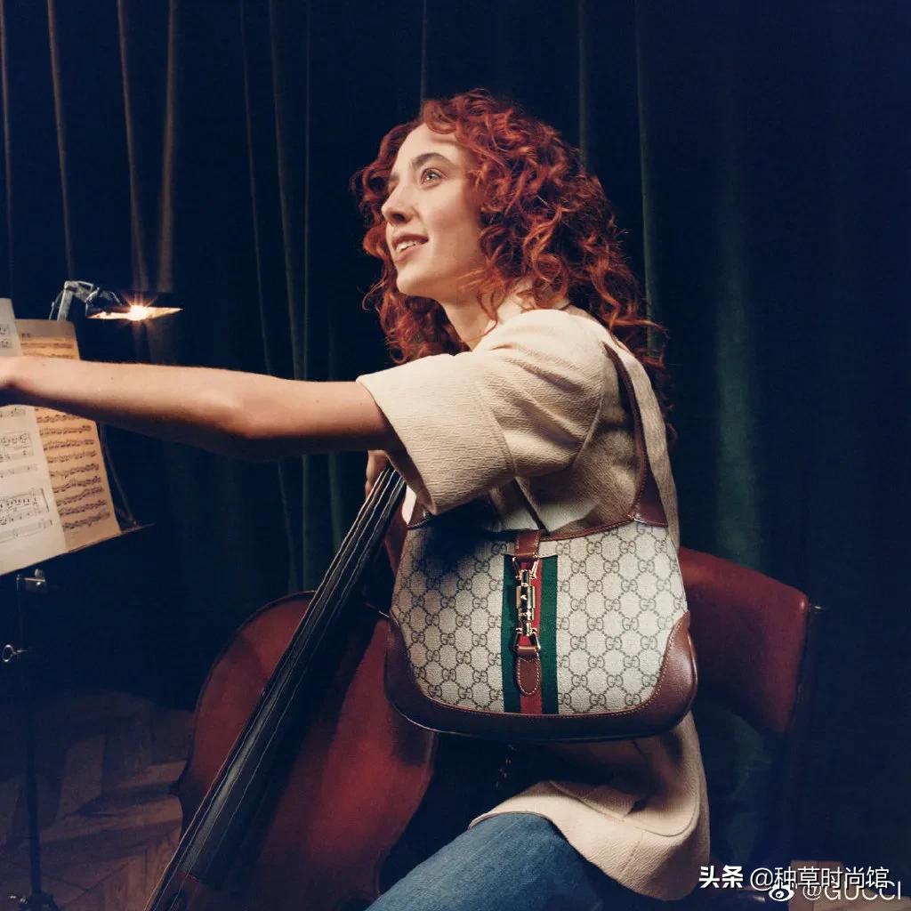 今夏必备的5款包包时髦炸了,5款神仙小众包包