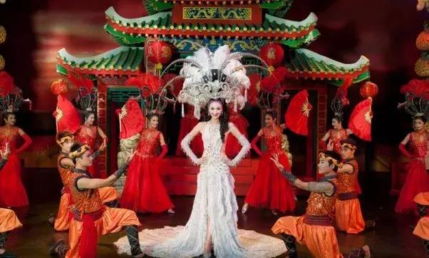 泰国泼水节搞笑事件,泰国泼水节最尴尬的场面