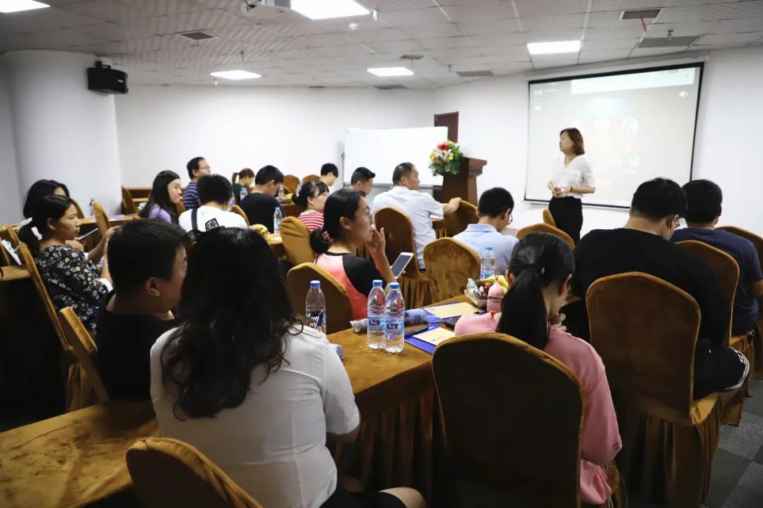 走近青峰，学习了解更多推广相关知识