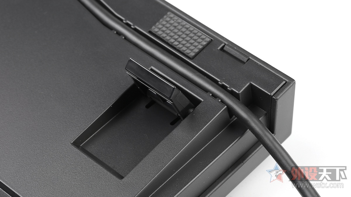 机械键盘rgb灯和混光哪种好,旗舰级rgb键盘