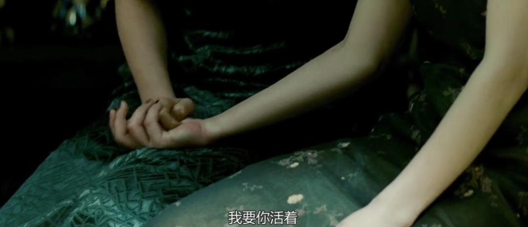 12年来无人超越，这姐妹花，撕得越狠爱越深