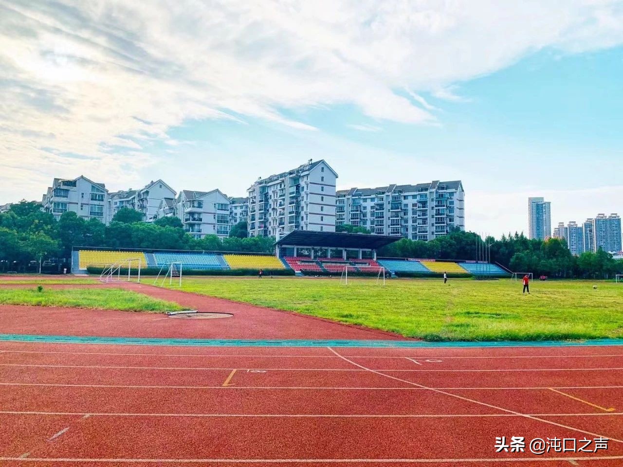 武汉经济开发区第一高中,武汉开发区一中是初中还是高中