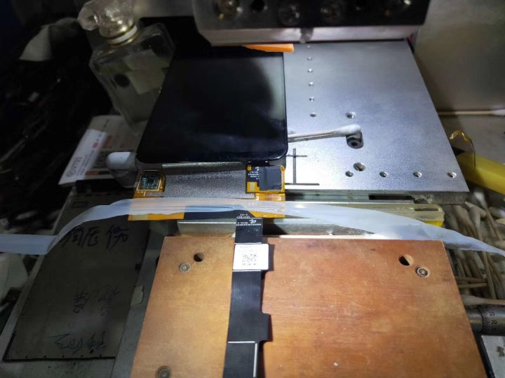 小米8屏幕指纹版无触摸维修,小米8触摸失灵怎么解决