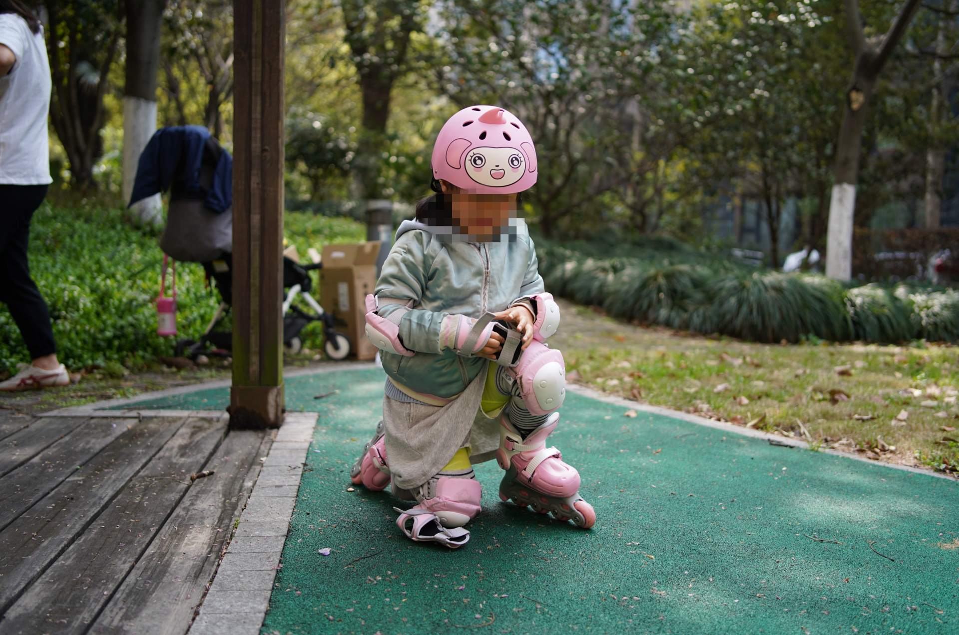 柒小佰儿童轮滑护具,柒小佰轮滑推荐