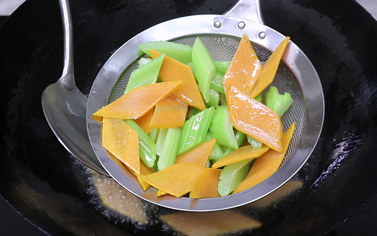 分享一道简单家常的清炒虾仁做法,虾仁时蔬怎么炒