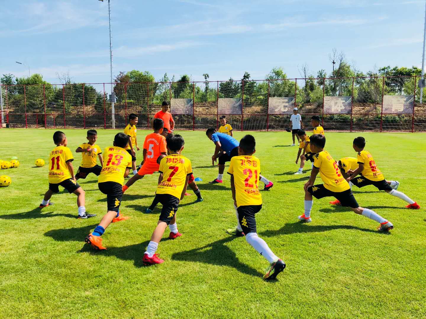 董路推崇徐根宝完整视频,董路评价徐根宝为国足做贡献