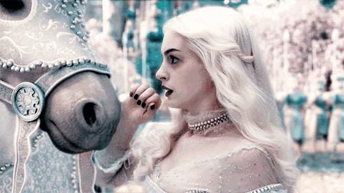 美国女明星安妮海瑟薇感情,安妮海瑟薇带孩子逛街状态