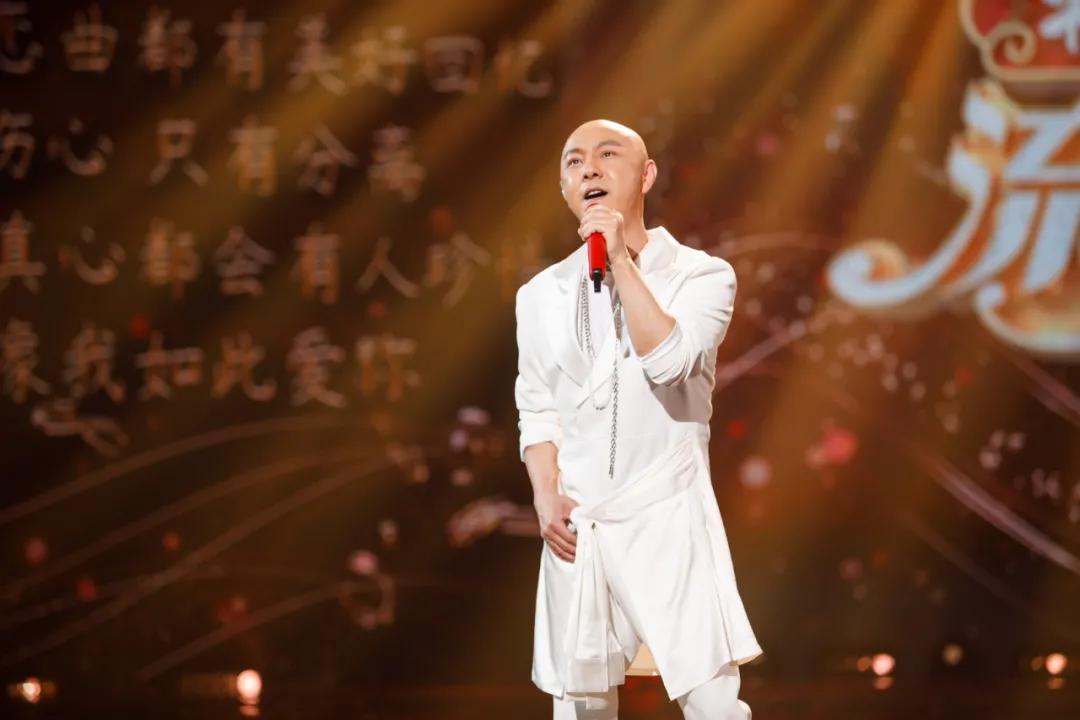 凉风有信秋月无边！看过他演孙悟空的都快三胎了无人知他竟是唱歌出道