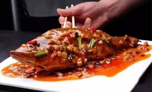 它被称作“鱼中上品”，国人却要“放臭了”才吃，老外：不能理解