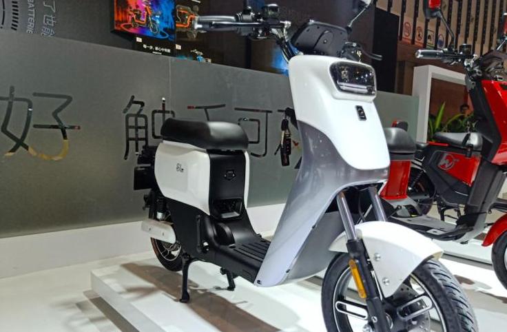 雅迪电动车新款g6两轮多少钱,雅迪g6电动车专卖店