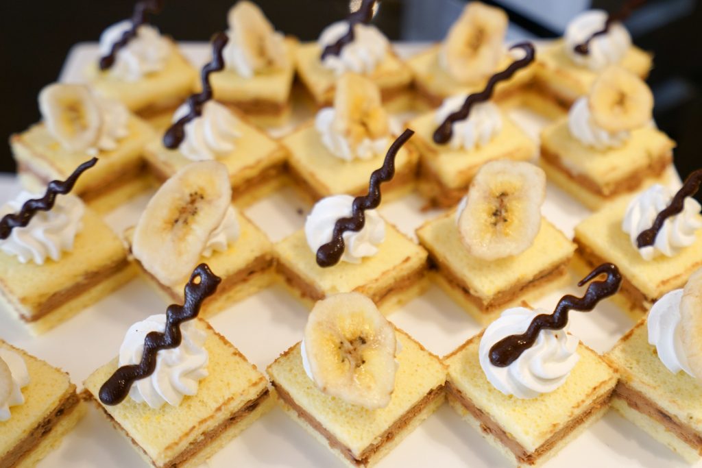 上海扬子江丽笙小龙虾自助餐,上海市扬子江万丽酒店地址