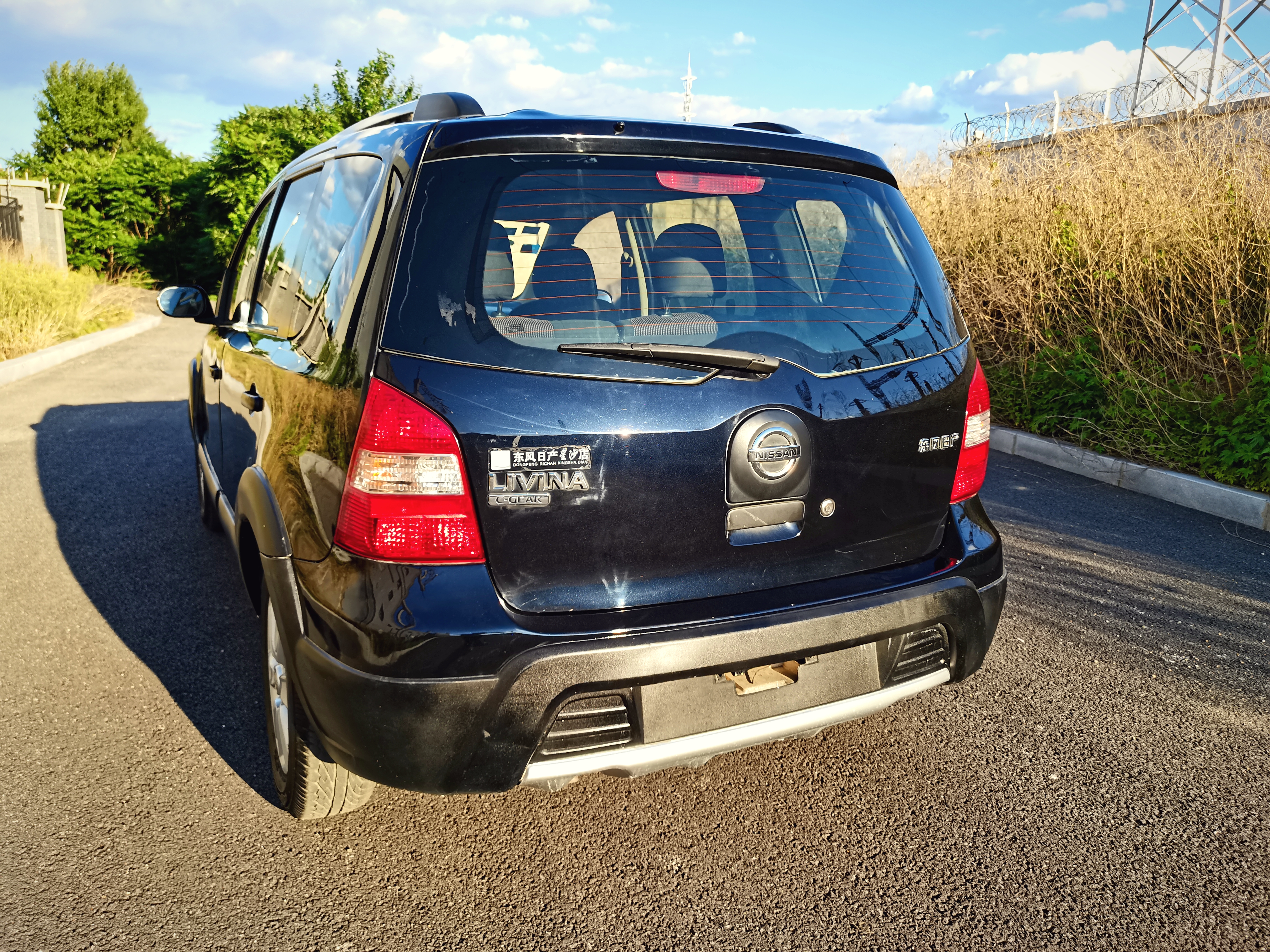 日产骊威2010落地价多少钱,10年日产骊威手动全能