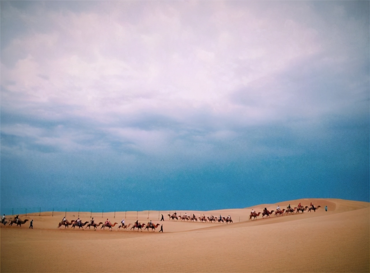 女子代购奢侈品包,海外女代购