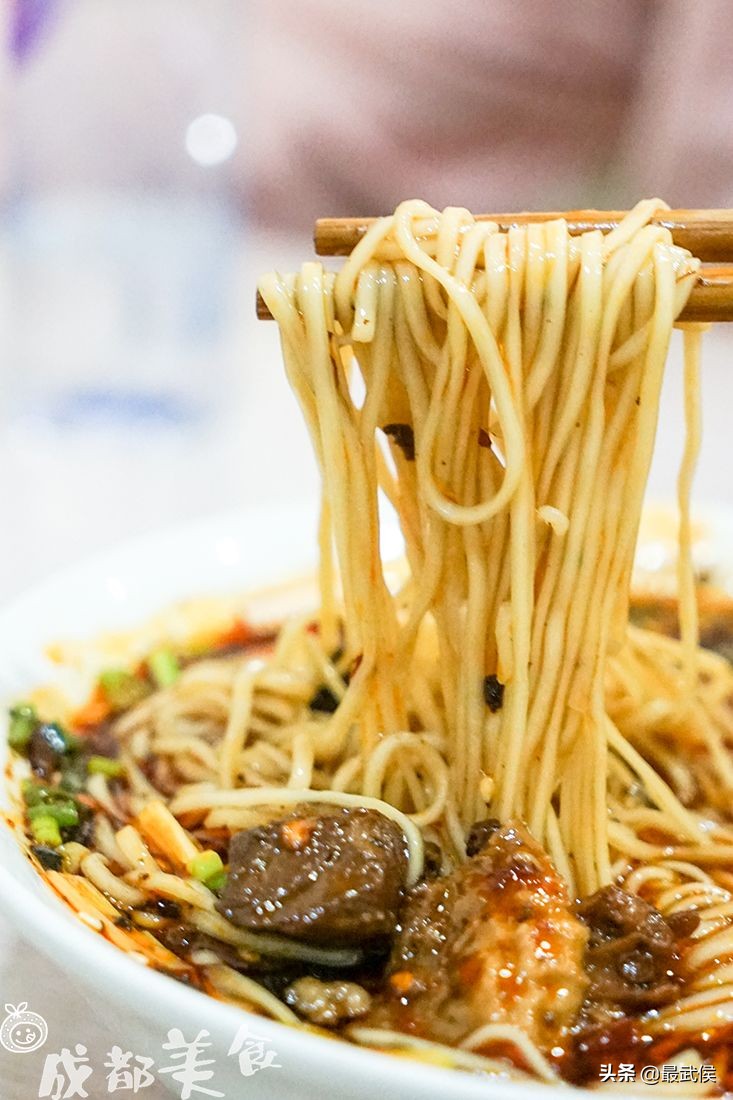 这条酒吧一条街知道的人都不年轻了！