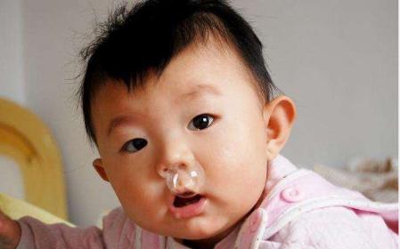 6个月宝宝发育标准,六个月大的宝宝发育标准