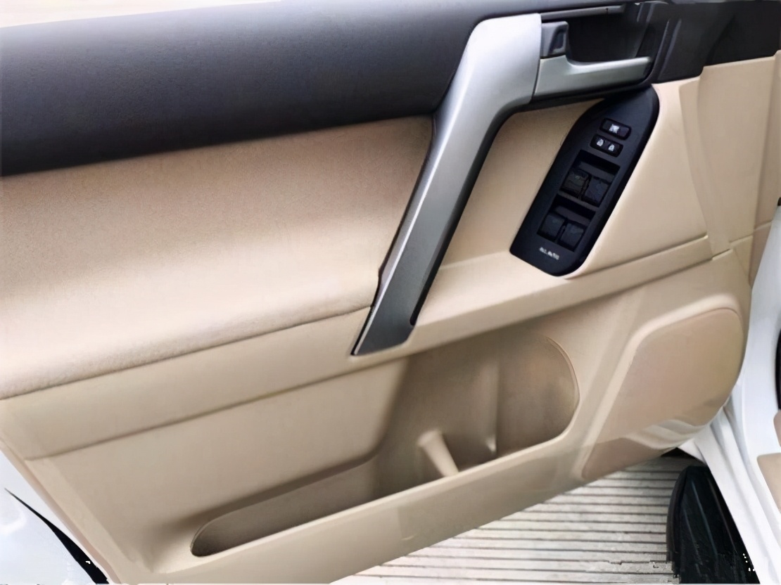 普拉多2.7低速四驱有多牛,普拉多2.7动力和扭矩