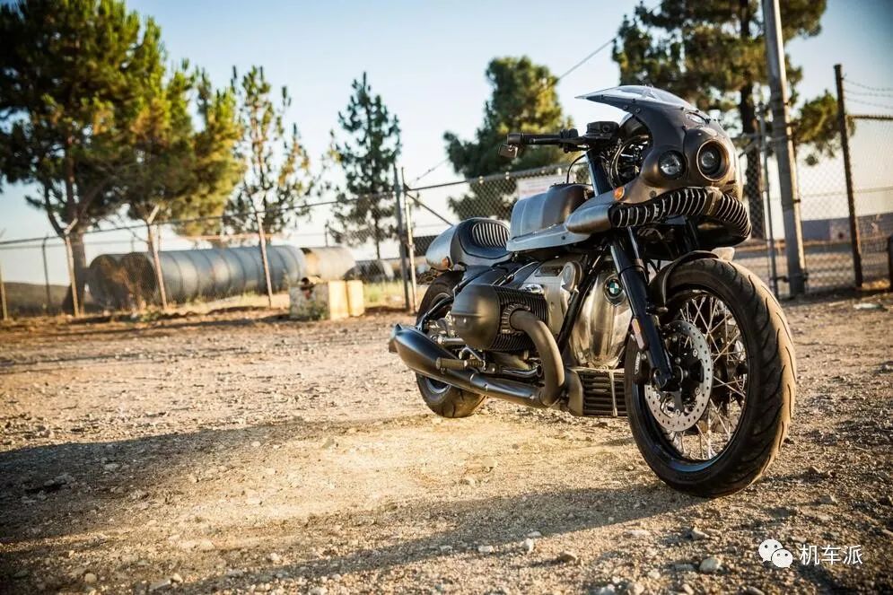 定制|“TheWal”手工大神打造的末日风宝马R18