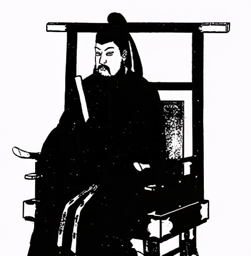 当傀儡风险也大:长文梳理日本天皇们的“被废史”