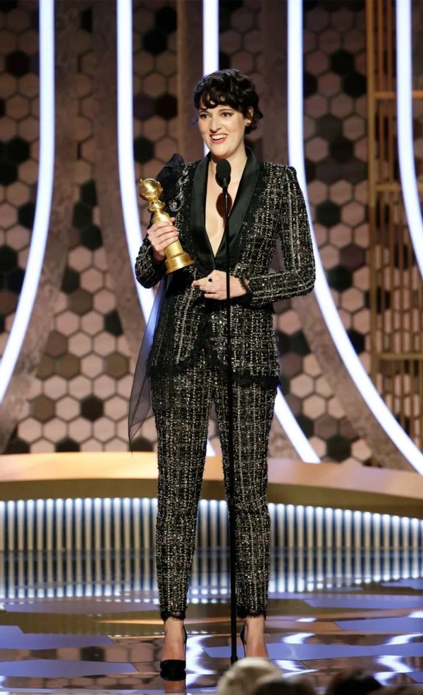 cl红底高跟鞋侧面镂空,cl红底高跟鞋上脚效果