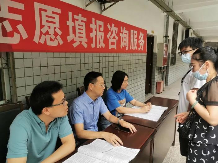 高考成绩不理想如何逆袭改变人生,春季高考成绩不理想怎么办