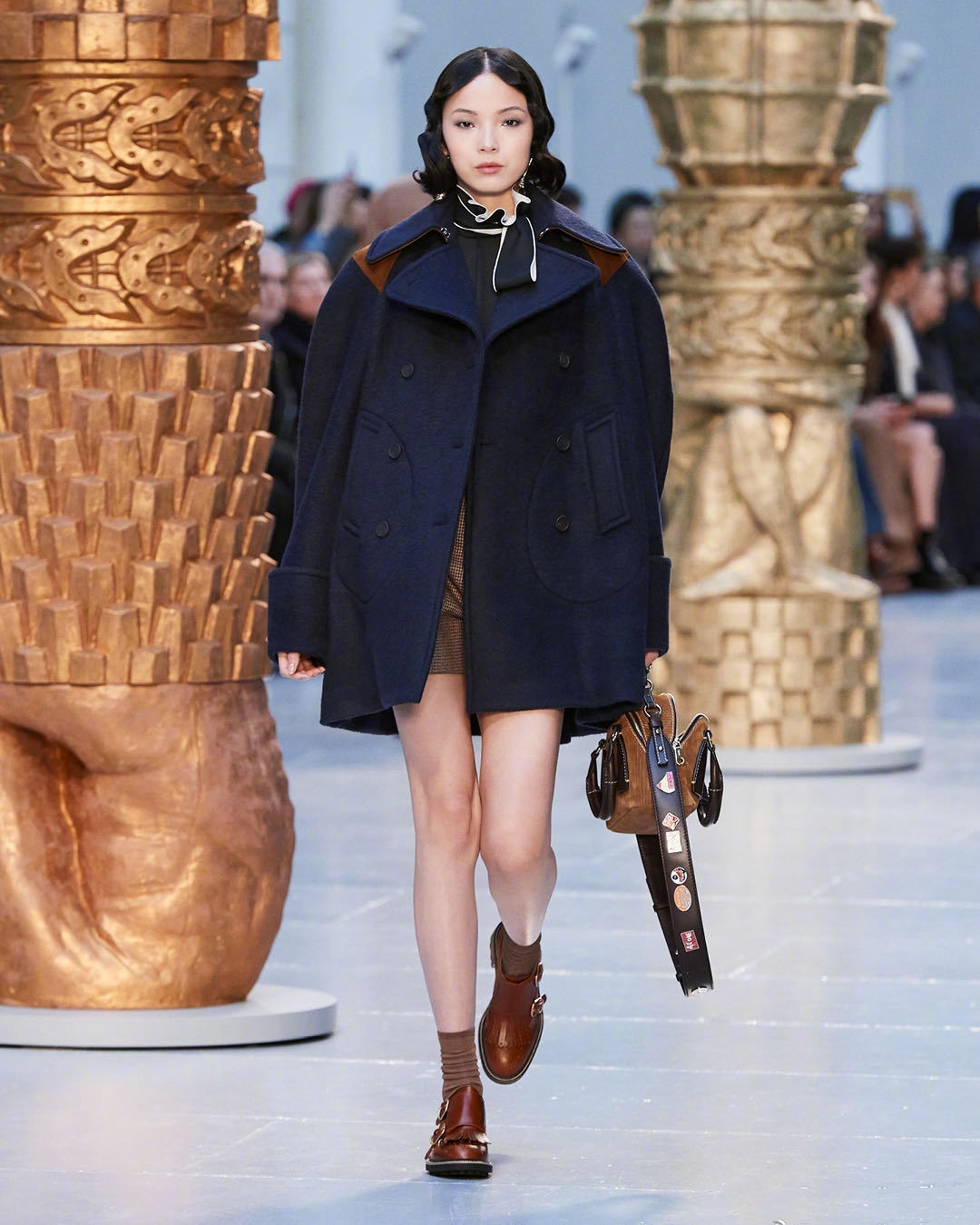 四大国模现状让人唏嘘，只剩雎晓雯后来者居上，时装周连走三场秀