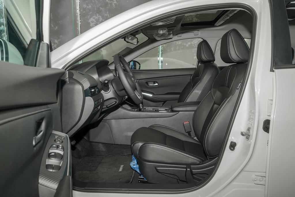 日产轩逸2013年还能卖多少钱,19年日产轩逸现在卖多少钱