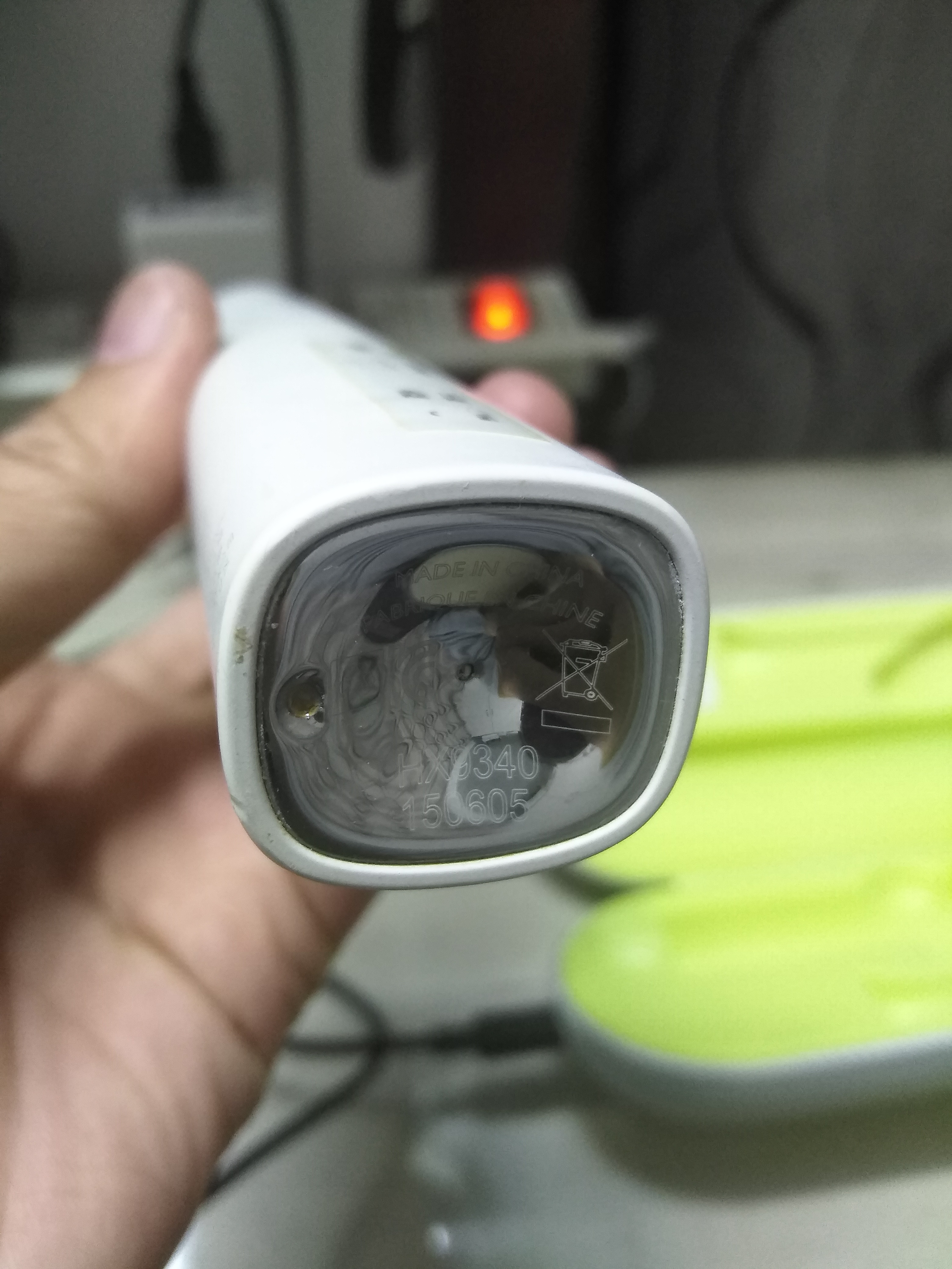 飞利浦电动牙刷6731维修,飞利浦hx99电动牙刷坏了怎么处理