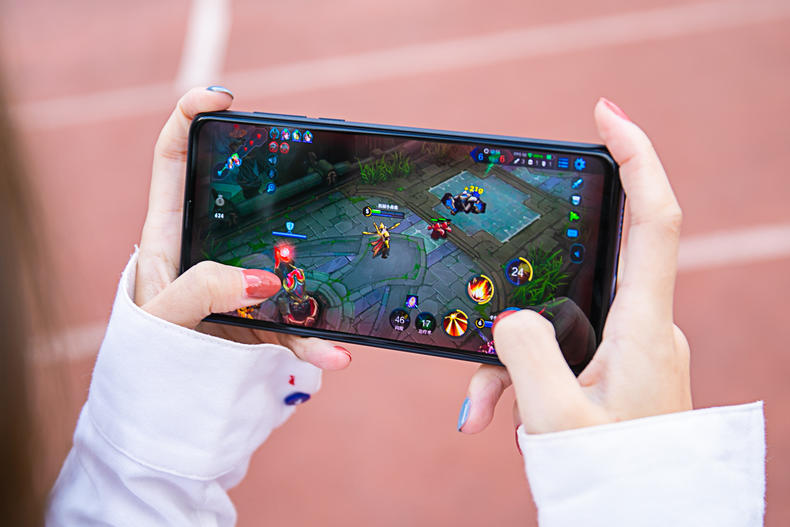 小米mix3试玩视频,小米mix3进入游戏测评