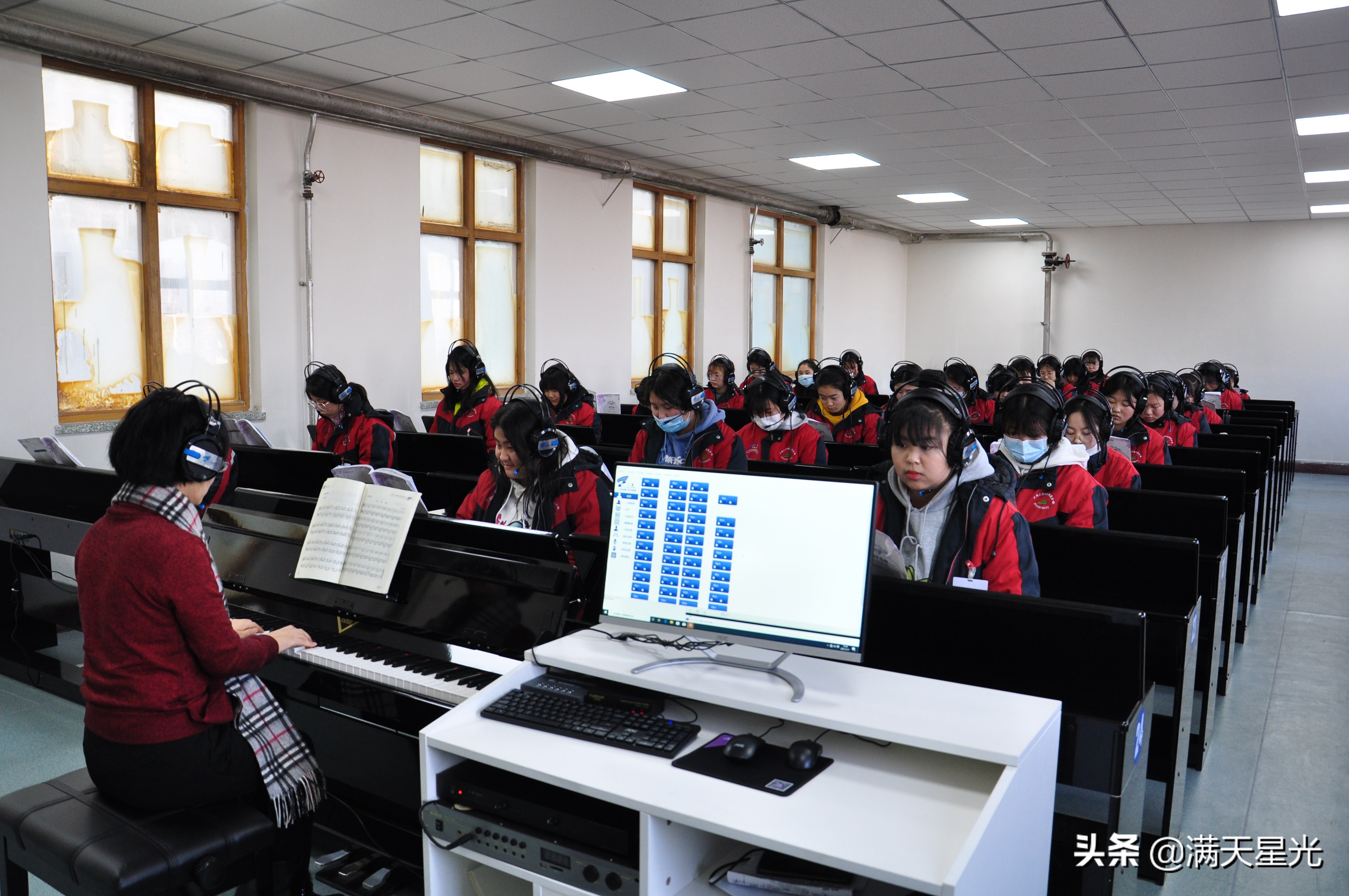 立心铸魂兴伟业,立心铸魂传承薪火