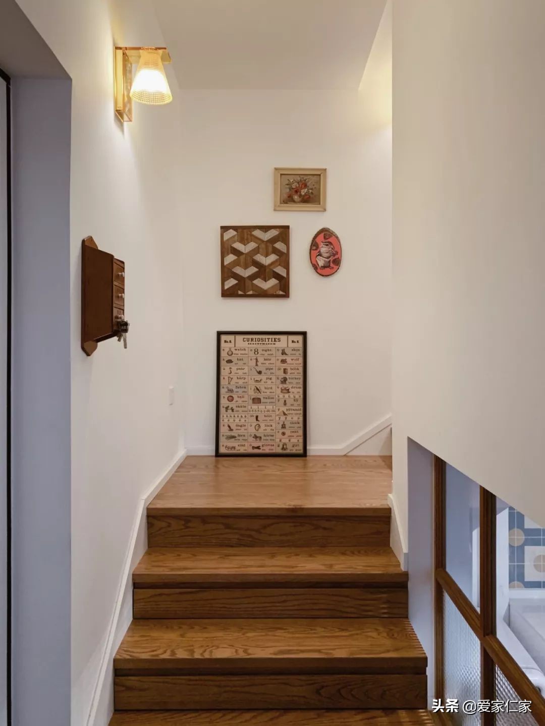 她买下32㎡上海老旧学区房，为女儿打造小桃园，还有超舒适大庭院