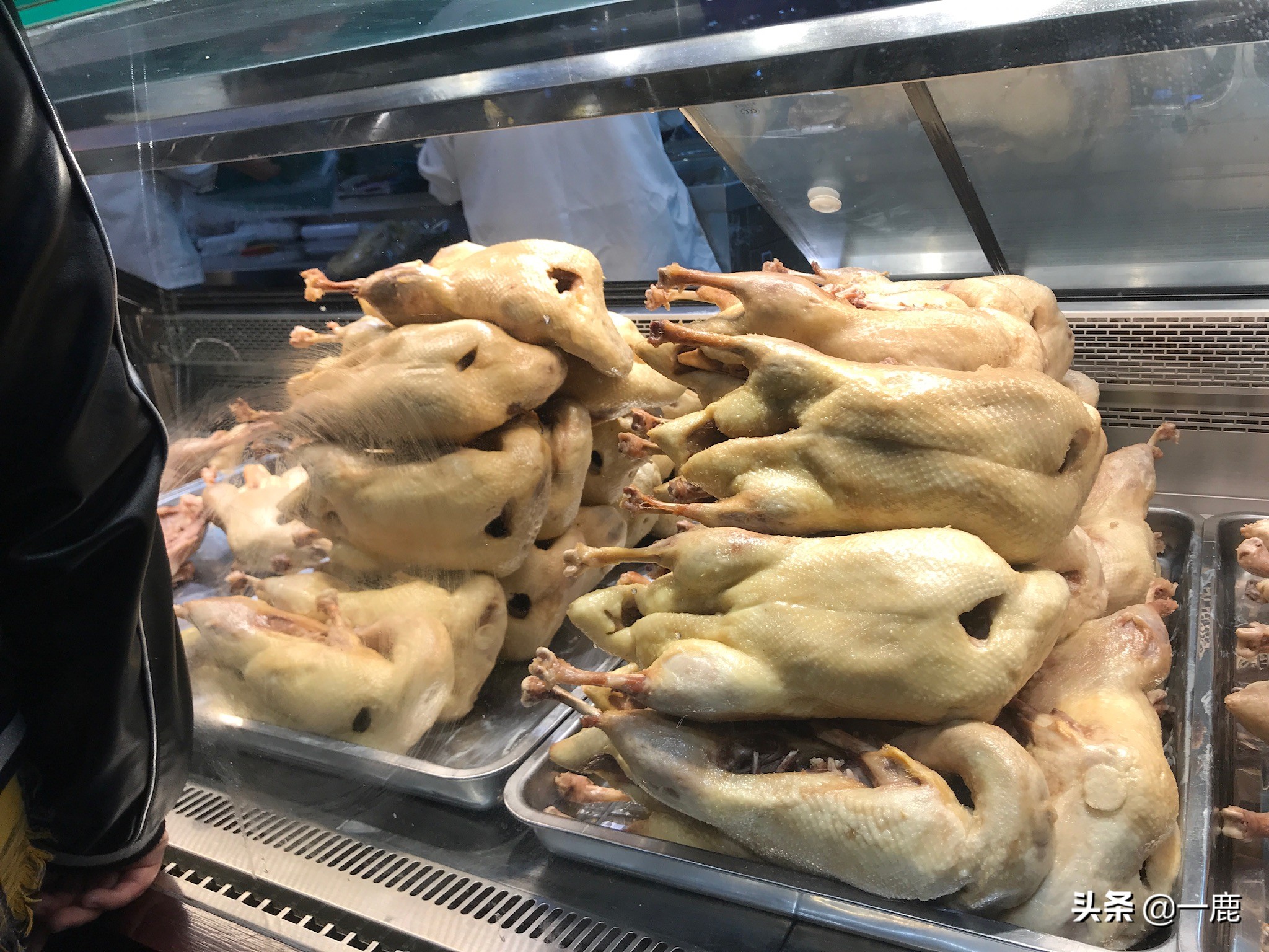 南京老卤盐水鸭正宗老牌子,上海地道南京盐水鸭