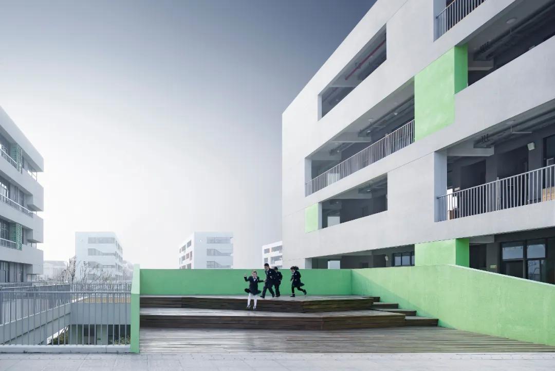 宁波杭州湾滨海小学后勤招聘,宁波杭州湾滨海小学学费