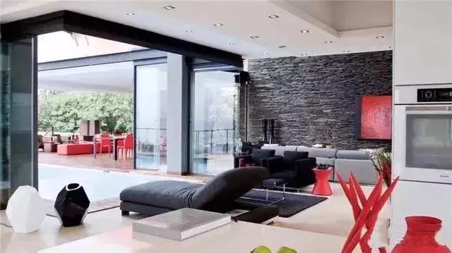 梅西c罗内马尔住处,梅西c罗贝克汉姆谁成就高