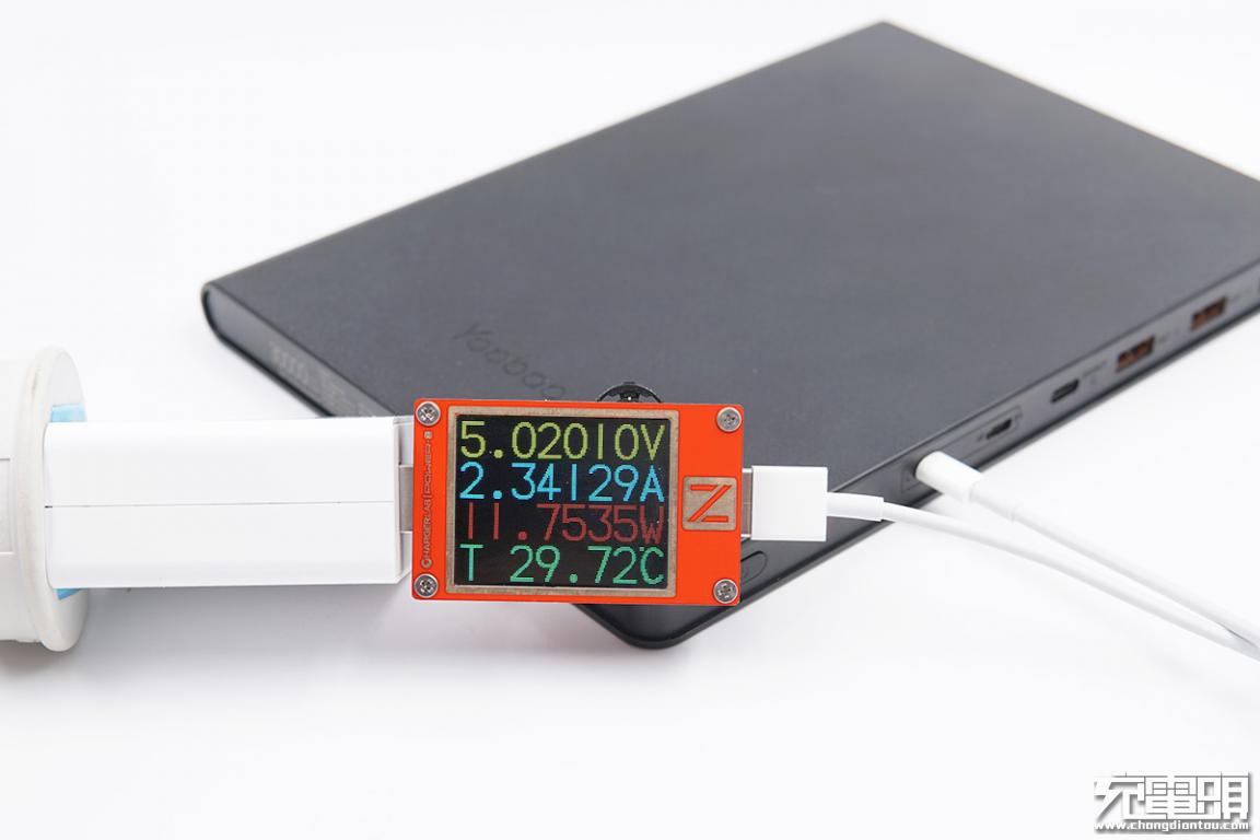 羽博20000毫安充电宝自带线评测,羽博充电宝插电
