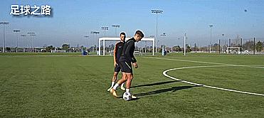 各个球星的招牌转身过人技巧,最经典简单虚晃过人动作