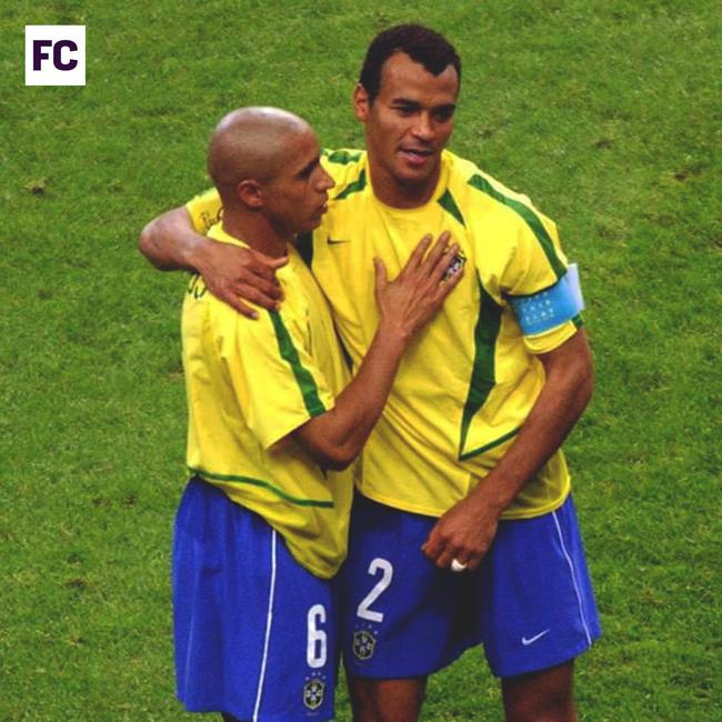 现代足球哪个位置最难踢,足坛技术难度最高比赛