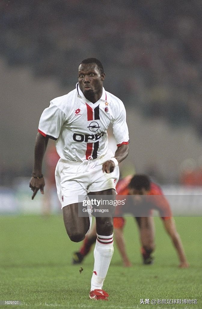 迪亚多纳赞助球队,迪亚多纳赞助意大利