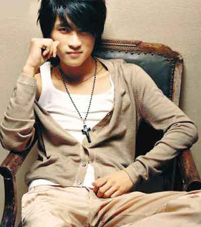 年轻时的韩寒现在怎么样了,韩寒的另类成长给我们很多深思