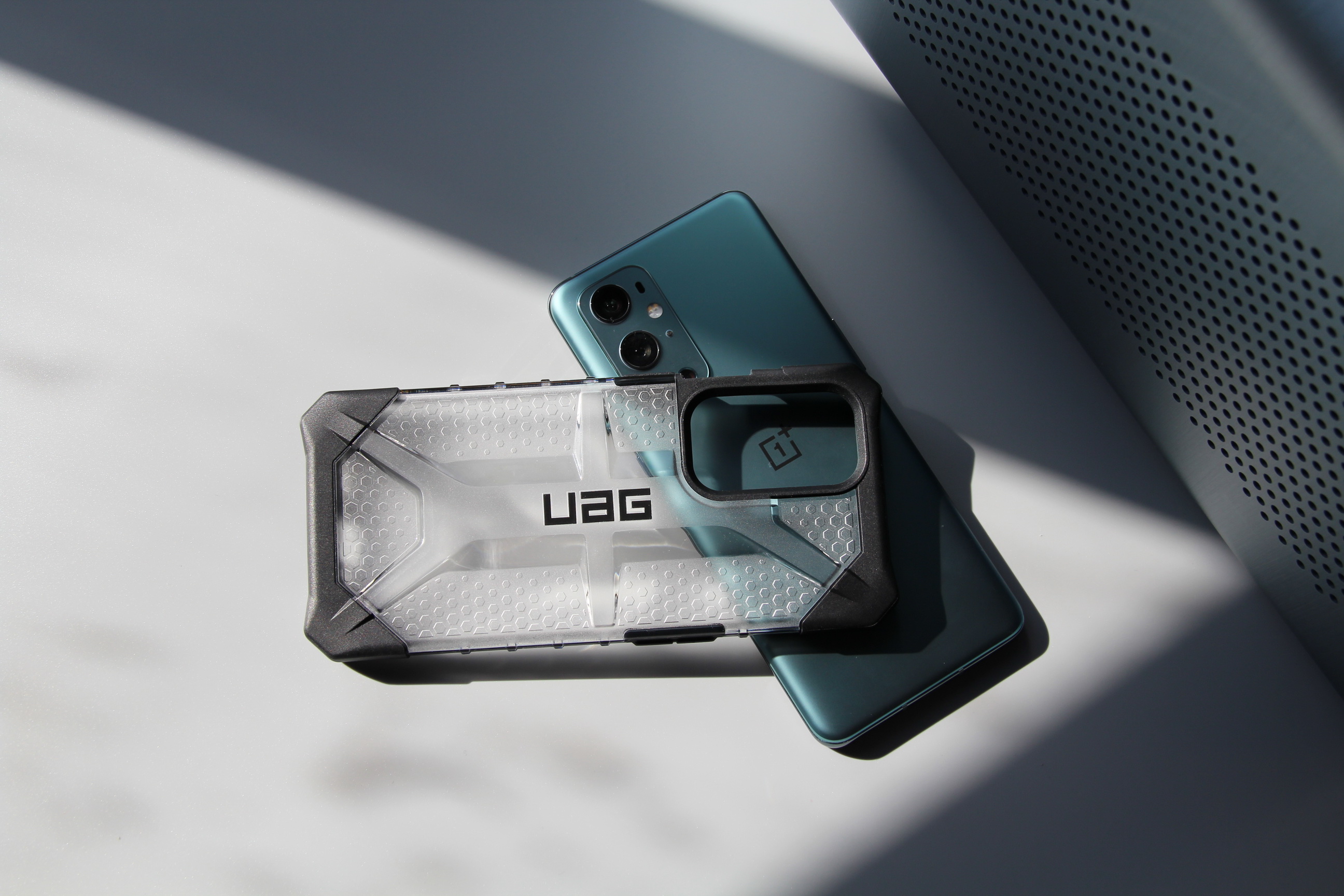 手机换屏价格高的和低的有啥区别,手机在官方换屏还值不值得买