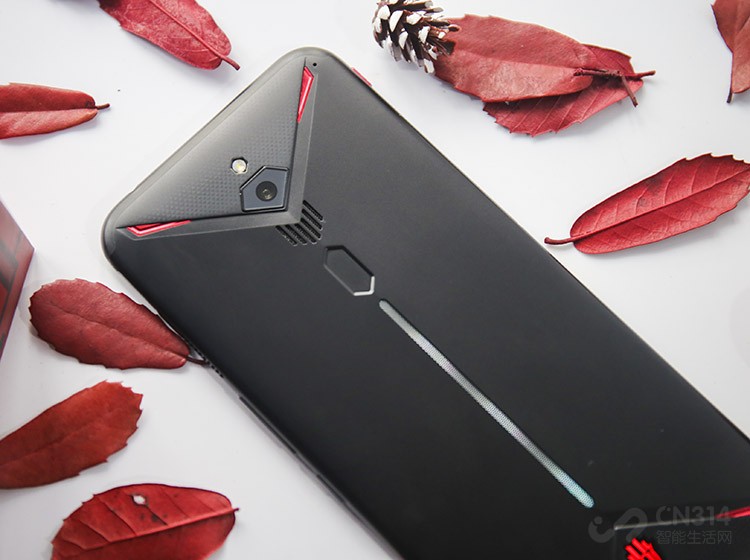 高刷新率屏幕oled120hz护眼dc调光,oled屏幕的手机哪些值得入手