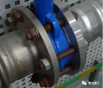 卫生间给排水管道支架安装规范,给排水管道安装质量通病