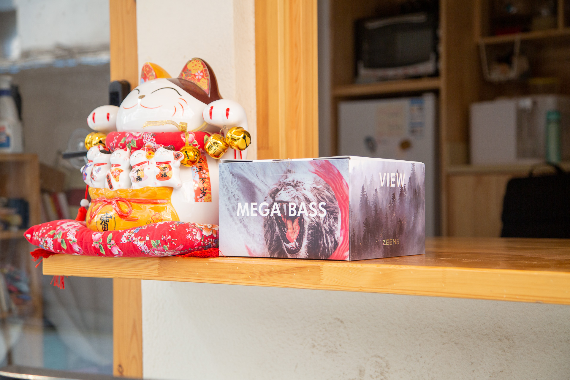 千元以下的投影仪值得买吗？1199元的知麻影院电视DIVAPro分享