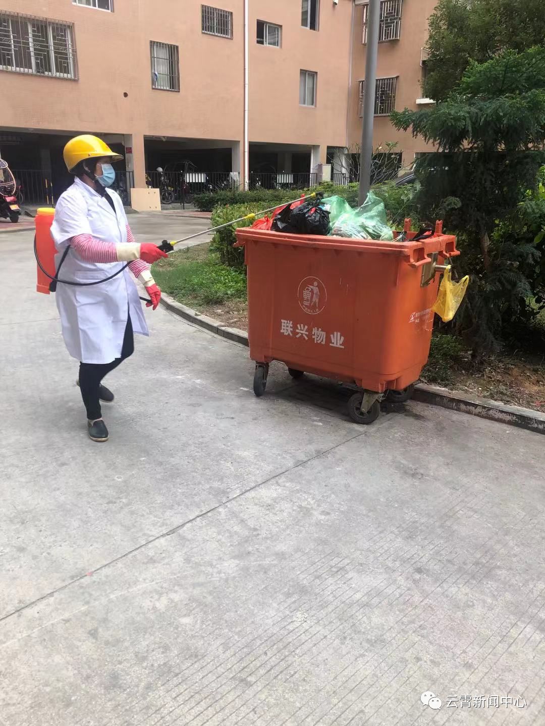 筑牢战疫堡垒防疫一线党旗别样红,奋战抗疫一线彰显硬核担当