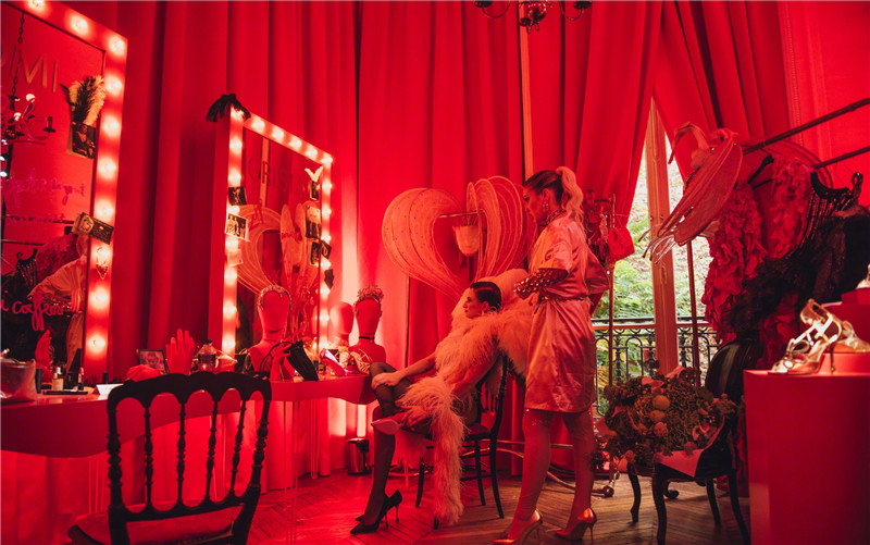 你可以不爱穿高跟鞋，但镶了陨石碎片的它，能不能收获你的芳心