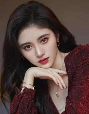 所谓的港风，无非就是这些元素，掌握这些人人都能成为港风女神