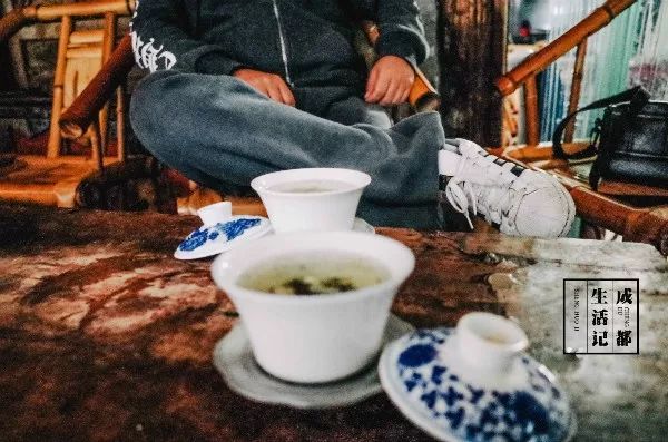 成都同根生,成都北门对比南门