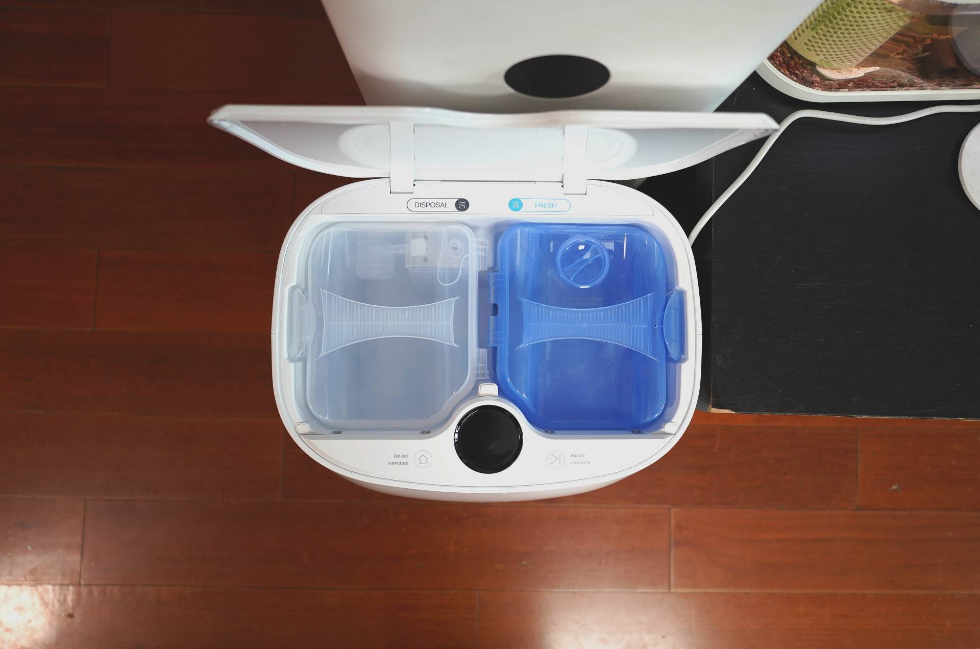 拖地扫地一体机如何自动清洗,扫地拖地机器人自动清洗