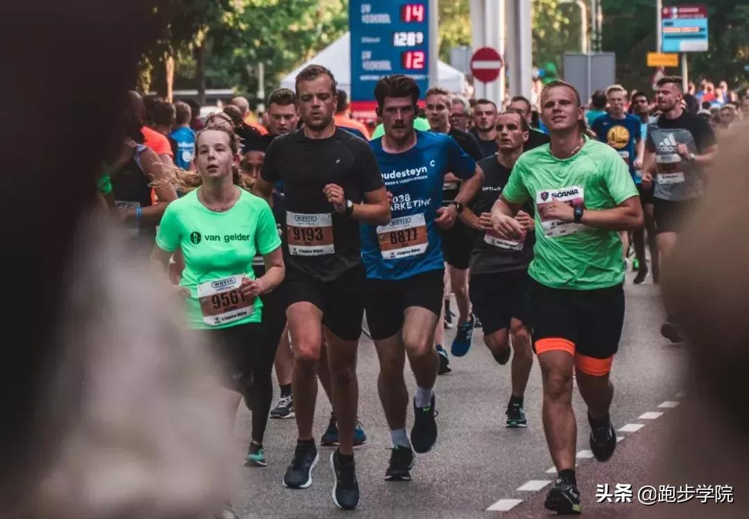 跑者专项体能综合力量训练,初跑者如何跑步锻炼心肺和体能